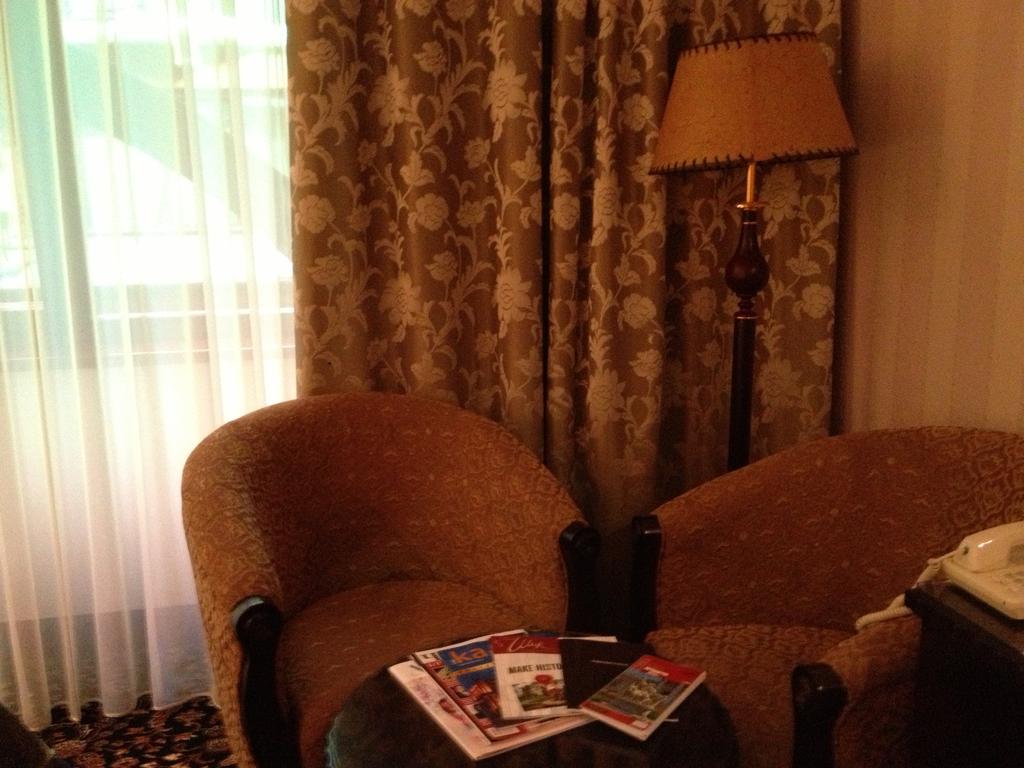 London 4*