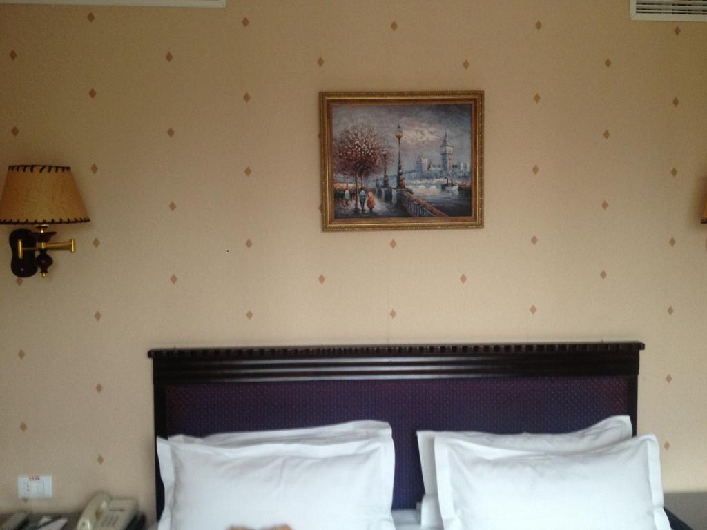London 4*