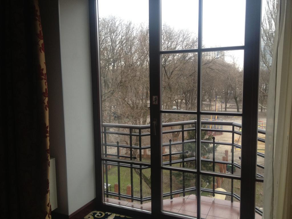 London Hotel