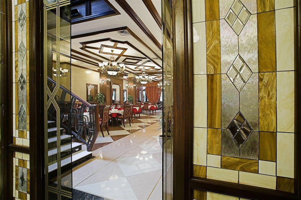 London Hotel 4*