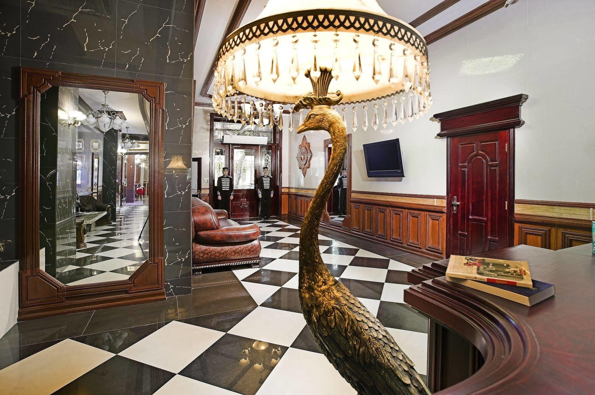 London 4* Odesa