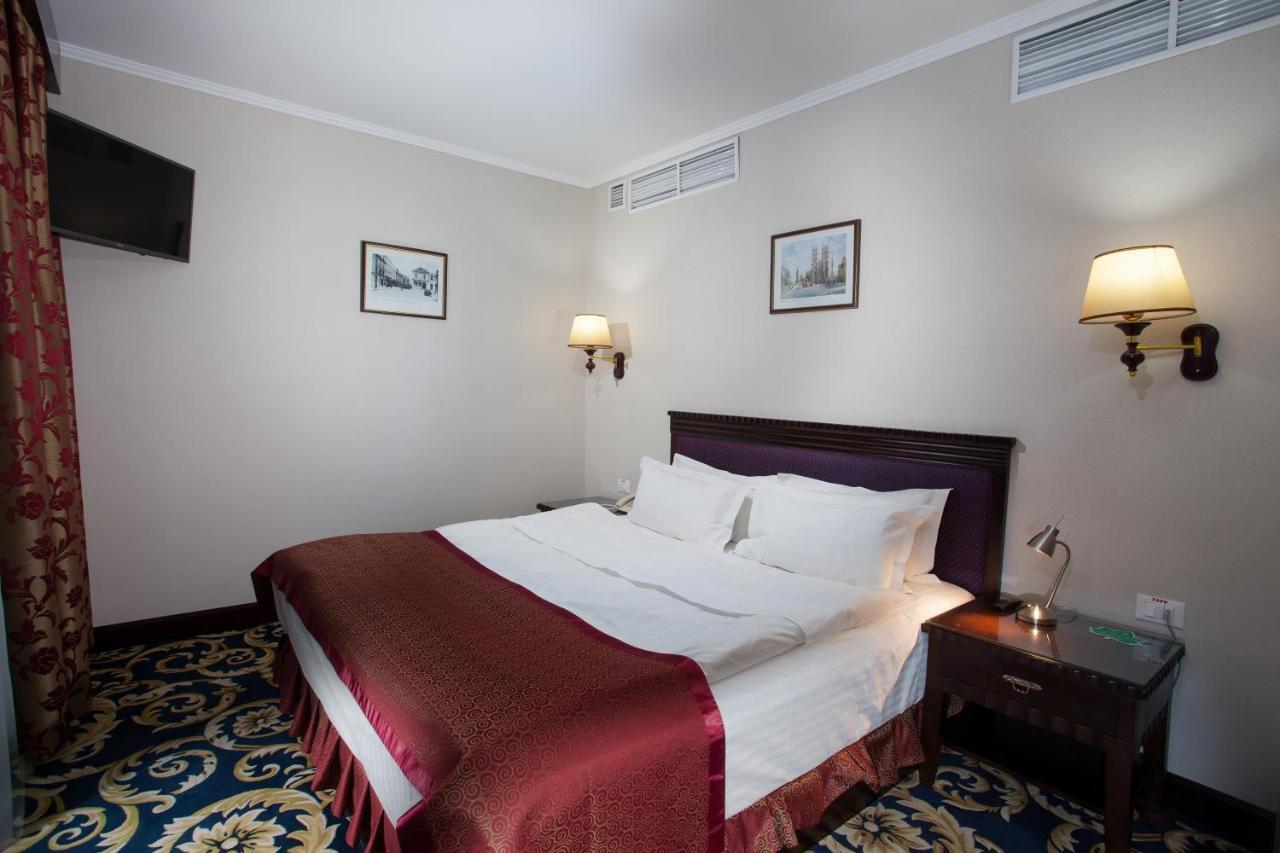 London Hotel